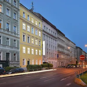 https://prague-season-three-stars.praguehotelsweb.com