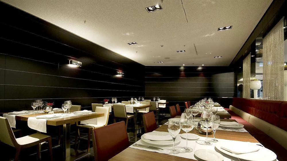 Eurostars Grand Central München 4*,